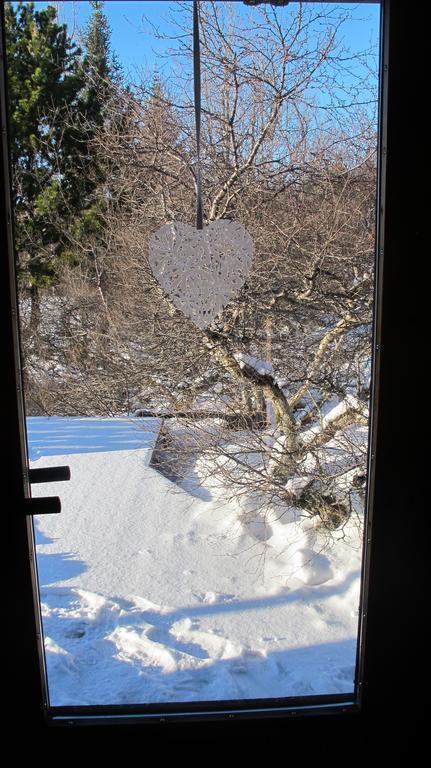 Lovely Cabin In The Capital Area With Hot Tube ฮาฟนาร์ฟโยร์ดัวร์ ภายนอก รูปภาพ